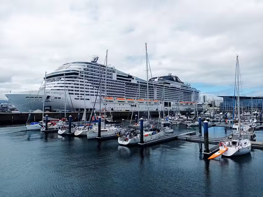 Cruceros mar&iacute;timos Fern&aacute;ndez cabana