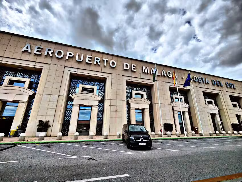 Deluxe Private Transfer