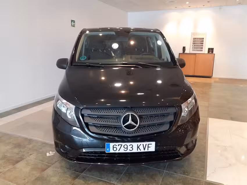 El&iacute;as Requena L&oacute;pez.