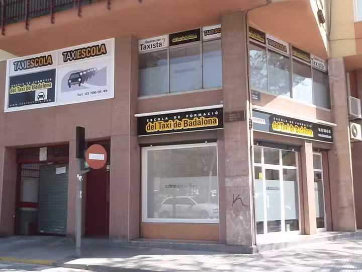 ESCUELA DE FORMACI&Oacute;N DEL TAXI DE BADALONA, S.L.