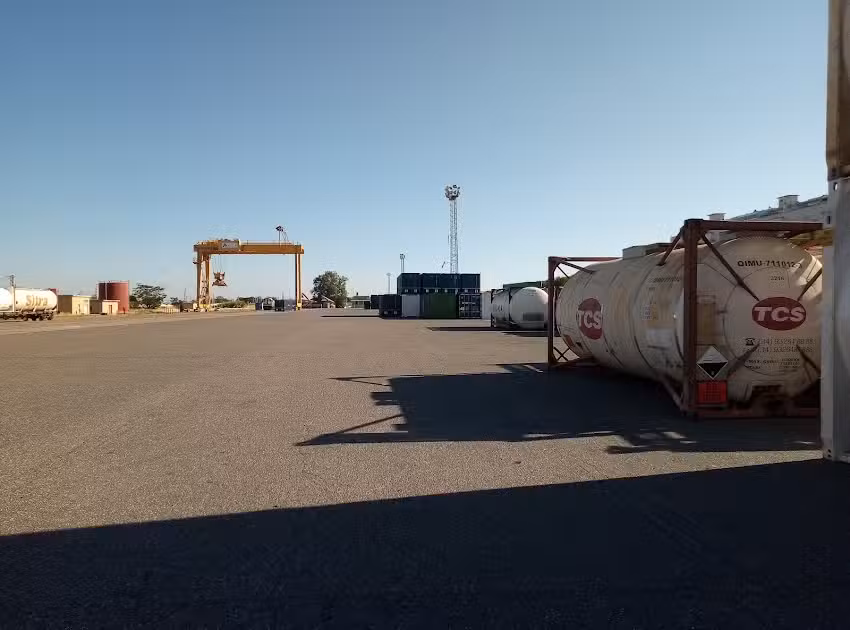 Estaci&oacute;n de Carga Ferroviaria La Negrilla
