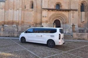 EURO-TAXI TORO 9 PLAZAS