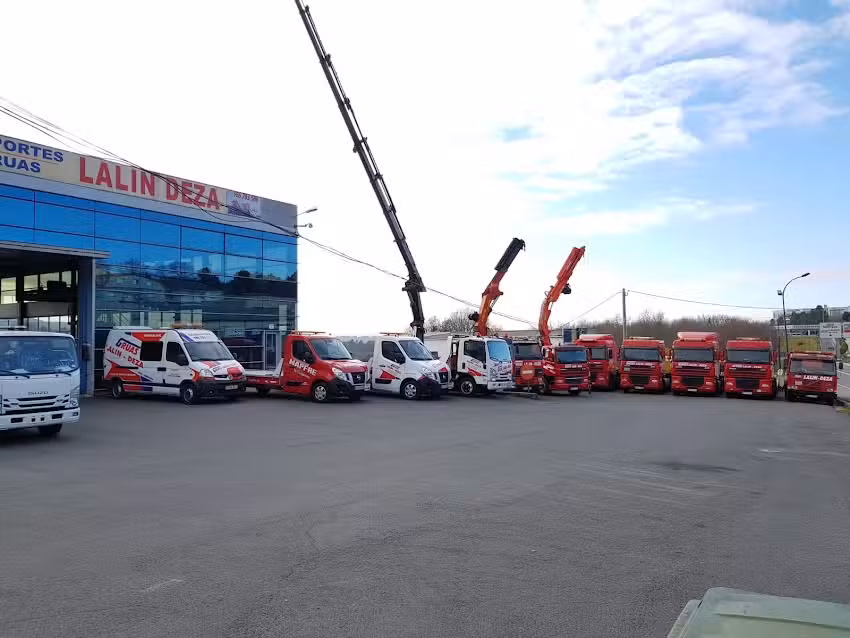 Gruas Lal&iacute;n Deza