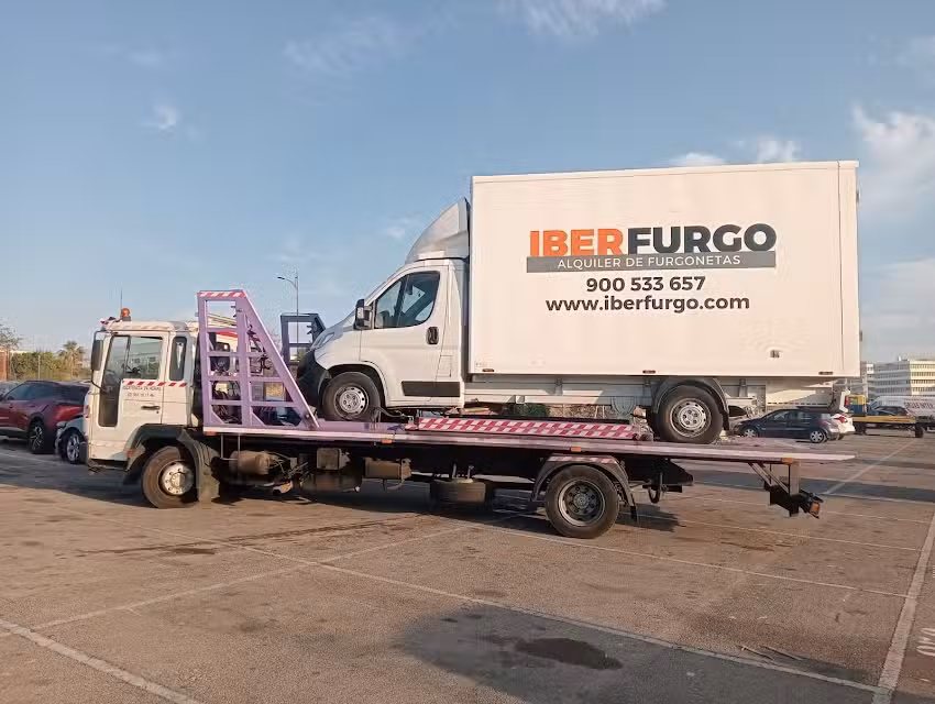 Gruas los LLanos S.L.