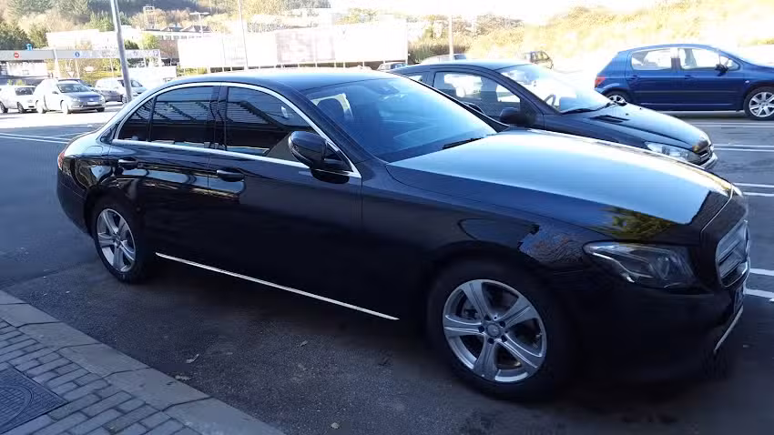 I&Ntilde;K Taxi Service