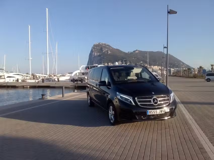 Jos&eacute; Mar&iacute;a Alberto Alba