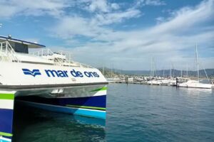 Mar de Ons, barcos rutas ria