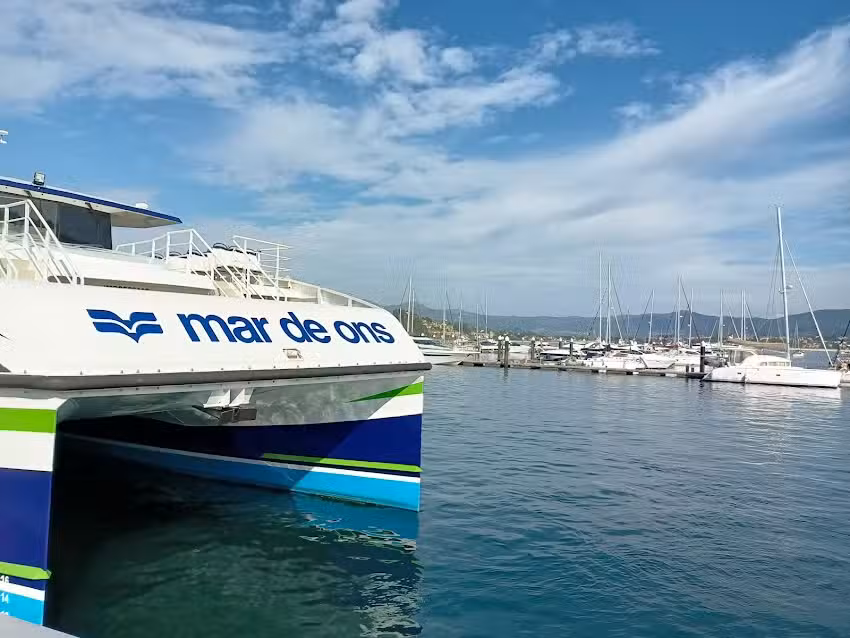 Mar de Ons, barcos rutas ria