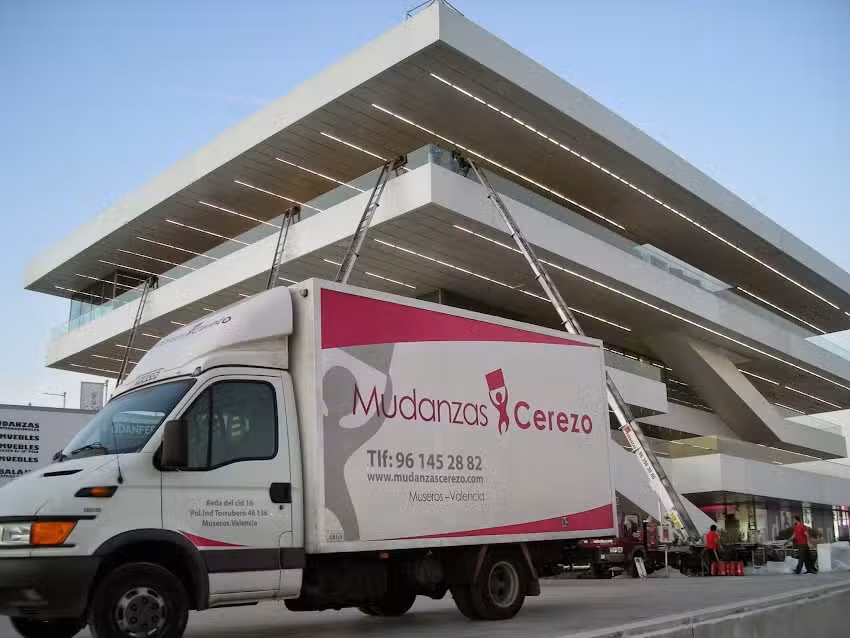 Mudanzas y Transportes Cerezo