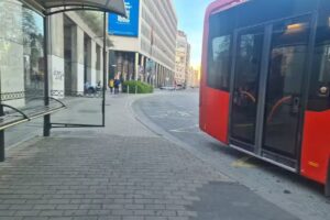 Parada autob&uacute;s urbano