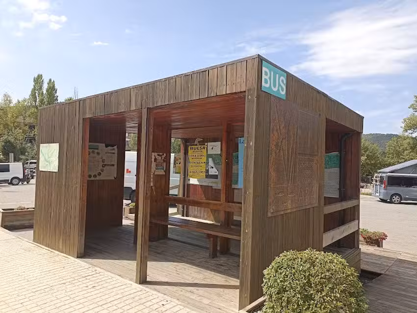 Parada BUS A&iacute;nsa. L&iacute;neas regulares