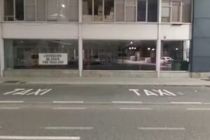 Parada de taxi n&deg;27 (C/ Arca Real)