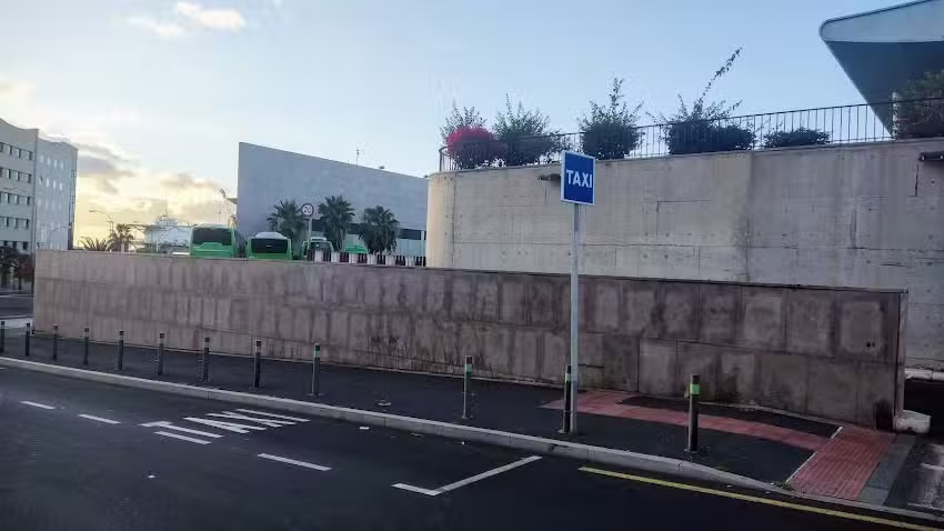 Parada de Taxis calle Antonio Perera Reyes