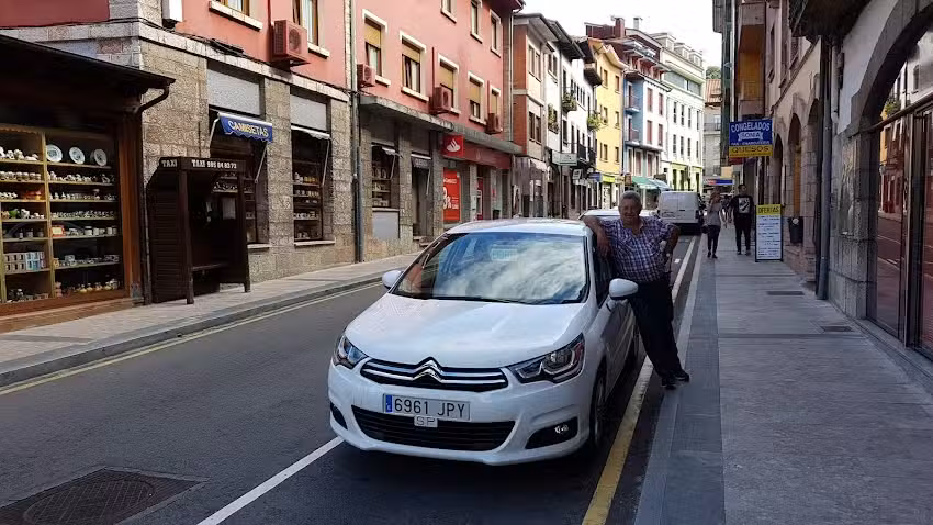 Parada de Taxis de Emilio Laria