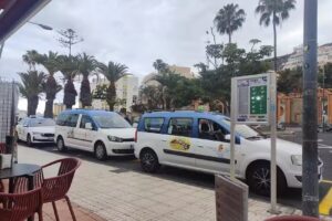 Parada de taxis El Faro