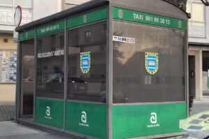 Parada de taxis en Bertamir&aacute;ns /Ames