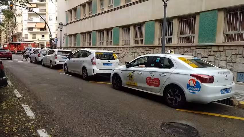Parada de Taxis Especialidades Monteolivete