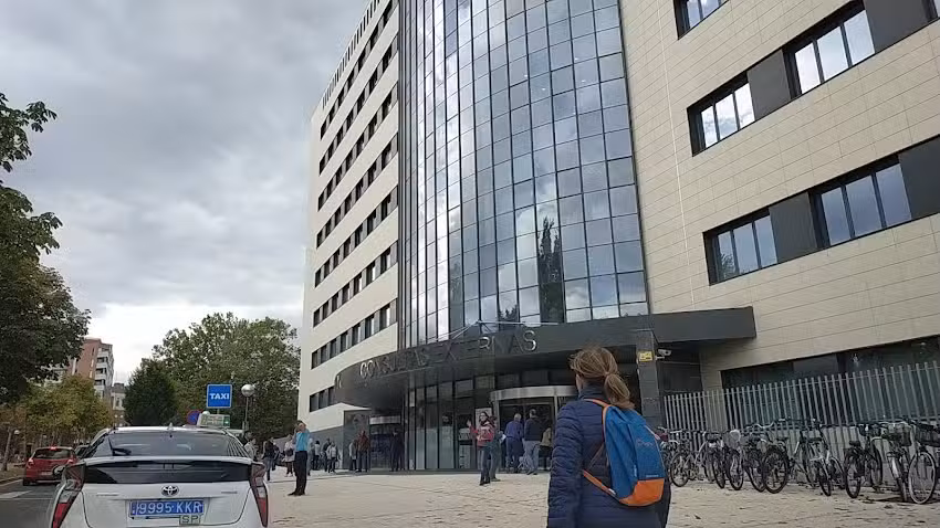 Parada de Taxis &ndash; HUA Consultas Externas