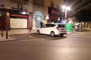 Parada de Taxis NOCTURNA Mercado Colón
