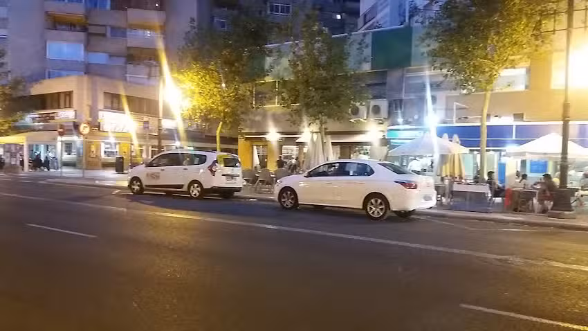 Parada de Taxis Pasaje Bartual Moret