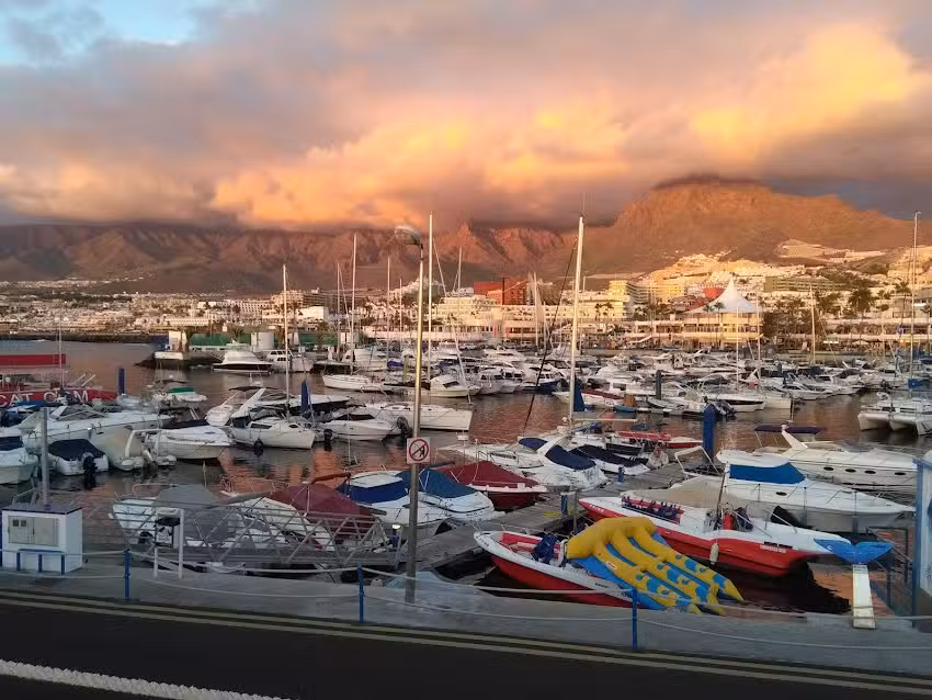 Parada De Taxis Puerto Col&oacute;n