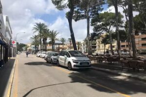 Parada de Taxis Taxistand Taxi station Plaza de los Pinos