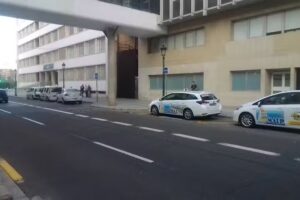 Parada de Taxis Urgencias Clínico