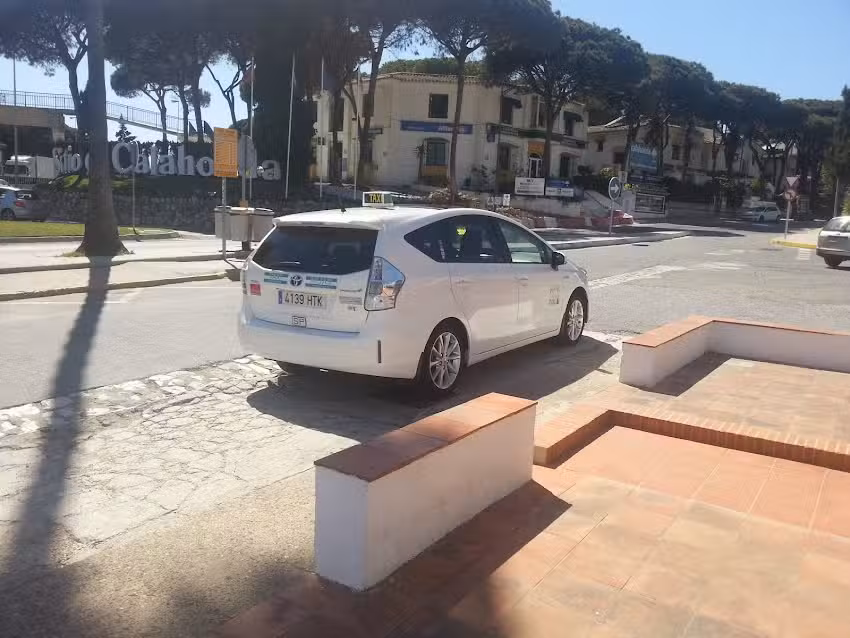 PARADA TAXI CALAHONDA