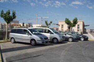 Parada taxis estaci&oacute;n renfe