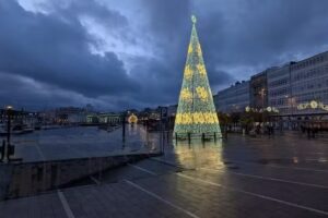 Puerta Real – Plaza Maria Pita
