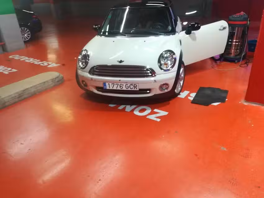 Radio-Taxi L&acute;Alcoi&agrave;