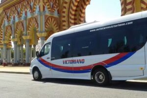 Servicio de Taxi 24h Autocares Victoriano