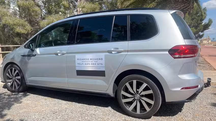 Servicio de taxi Ricardo Romero
