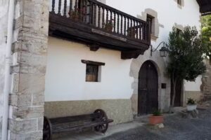 Servicios Log&iacute;sticos De Escabarte S L