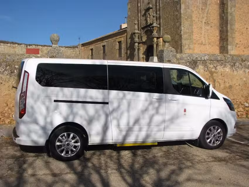 Soria.taxi taxi 7 plazas en Soria adaptado