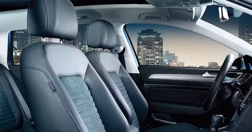 TAXI 2 VILANOVA I LA GELTR&Uacute; 6 PAX