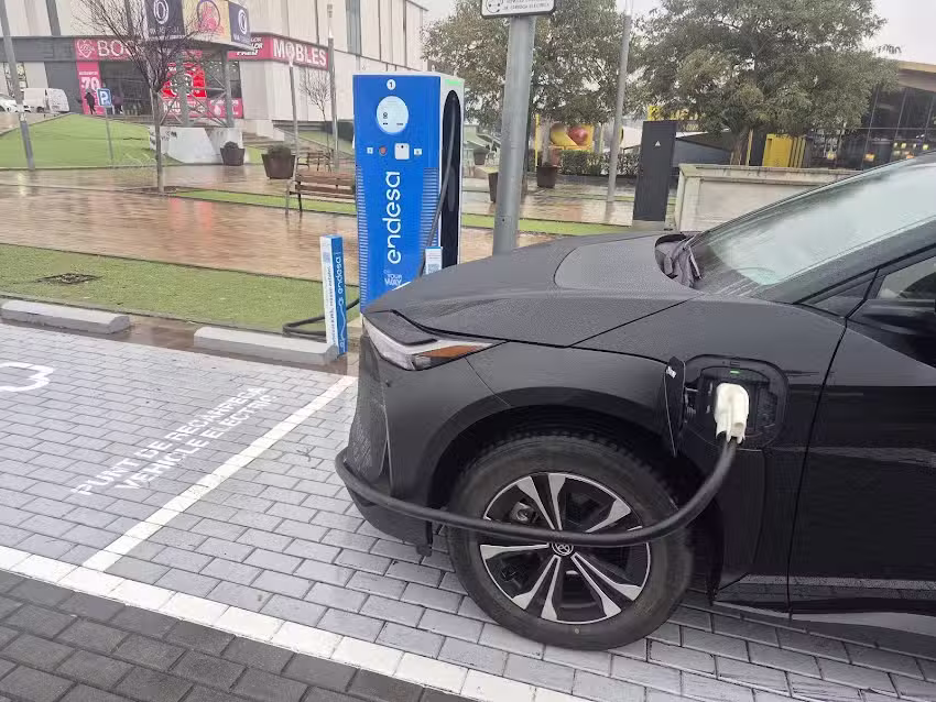 Taxi 24 H BZ4X ELECTRIC PREMIUM