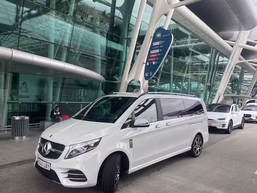 TAXI 7 PLAZAS AEROPUERTO VIGO PONTEVEDRA