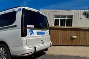 Taxi Adaptado Outes – LORENZO