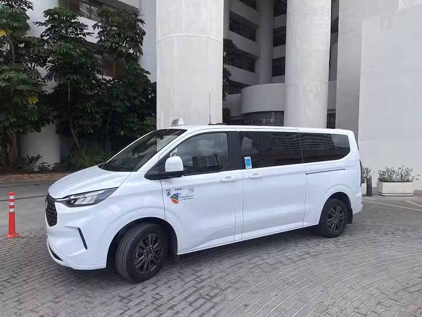 Taxi Almu&ntilde;&eacute;car 7 plazas & airport transfers