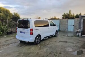 TAXI ANTONIO CASAS BLANCO 9 PLAZAS