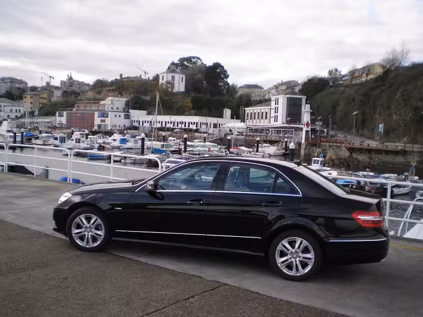 Taxi Artur&iacute;n Ribadeo