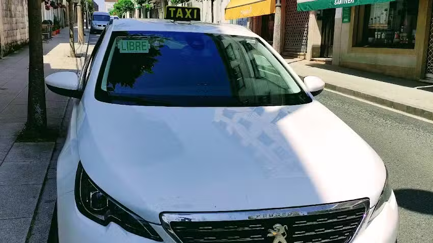 Taxi Arz&uacute;a Lolo Villar