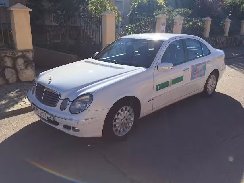 Taxi Cabanillas del Campo