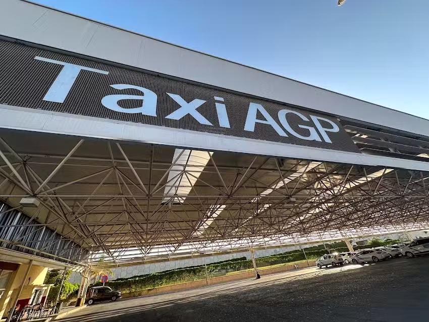 Taxi M&aacute;laga MOVEinmalagataxi | Aeropuerto