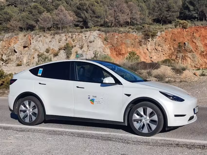 Taxi Marcos Almu&ntilde;&eacute;car La Herradura