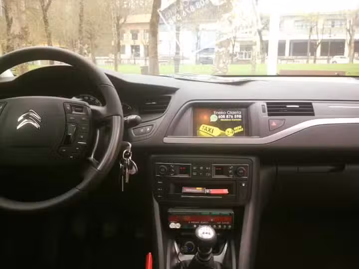 Taxi Markina Xemein Eneko Olaeta