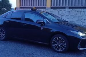 Taxi Mi&ntilde;o 24 horas (Danny V&aacute;zquez)