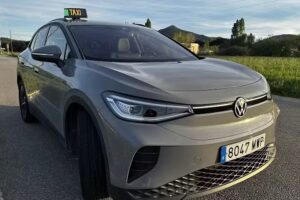 TAXI MONTORNÈS MIREIA CEACERO 24h ID4 Volkswagen