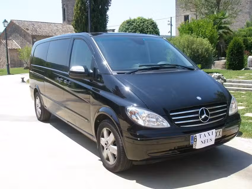 Taxi Neus Basart &ndash; Vallbona